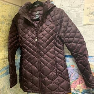 The North Face Women's Down Parka Size Medium